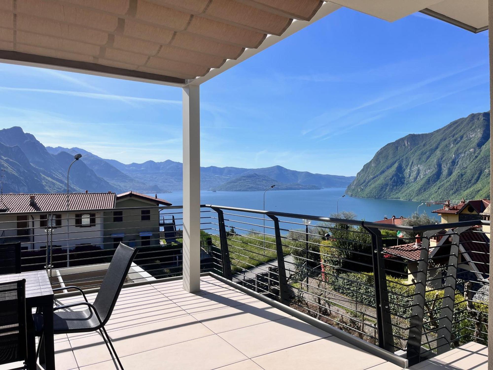 Costa Blu - Terrace Overlooking The Lake & Pool リーヴァ・ディ・ソルト エクステリア 写真