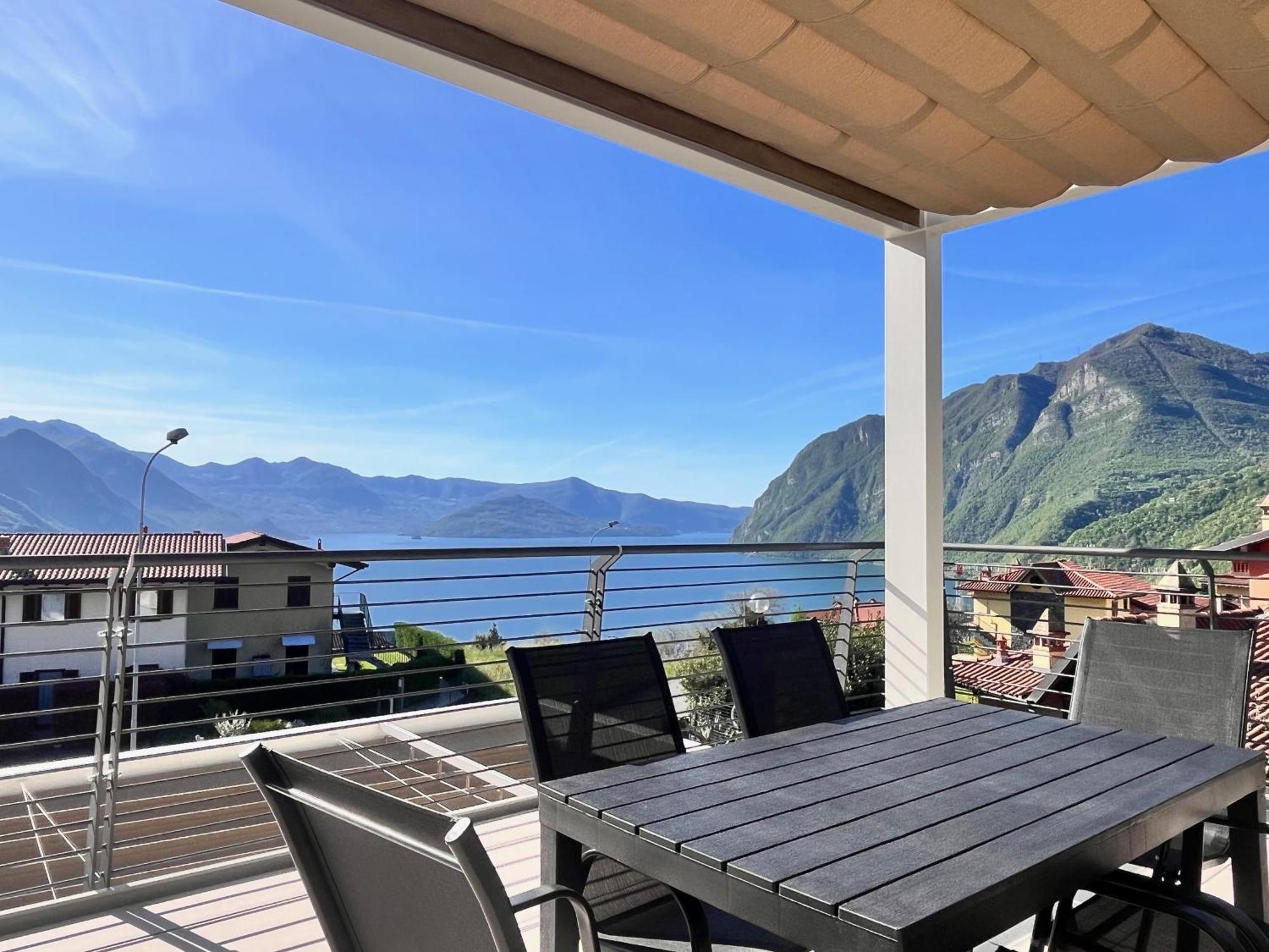 Costa Blu - Terrace Overlooking The Lake & Pool リーヴァ・ディ・ソルト エクステリア 写真